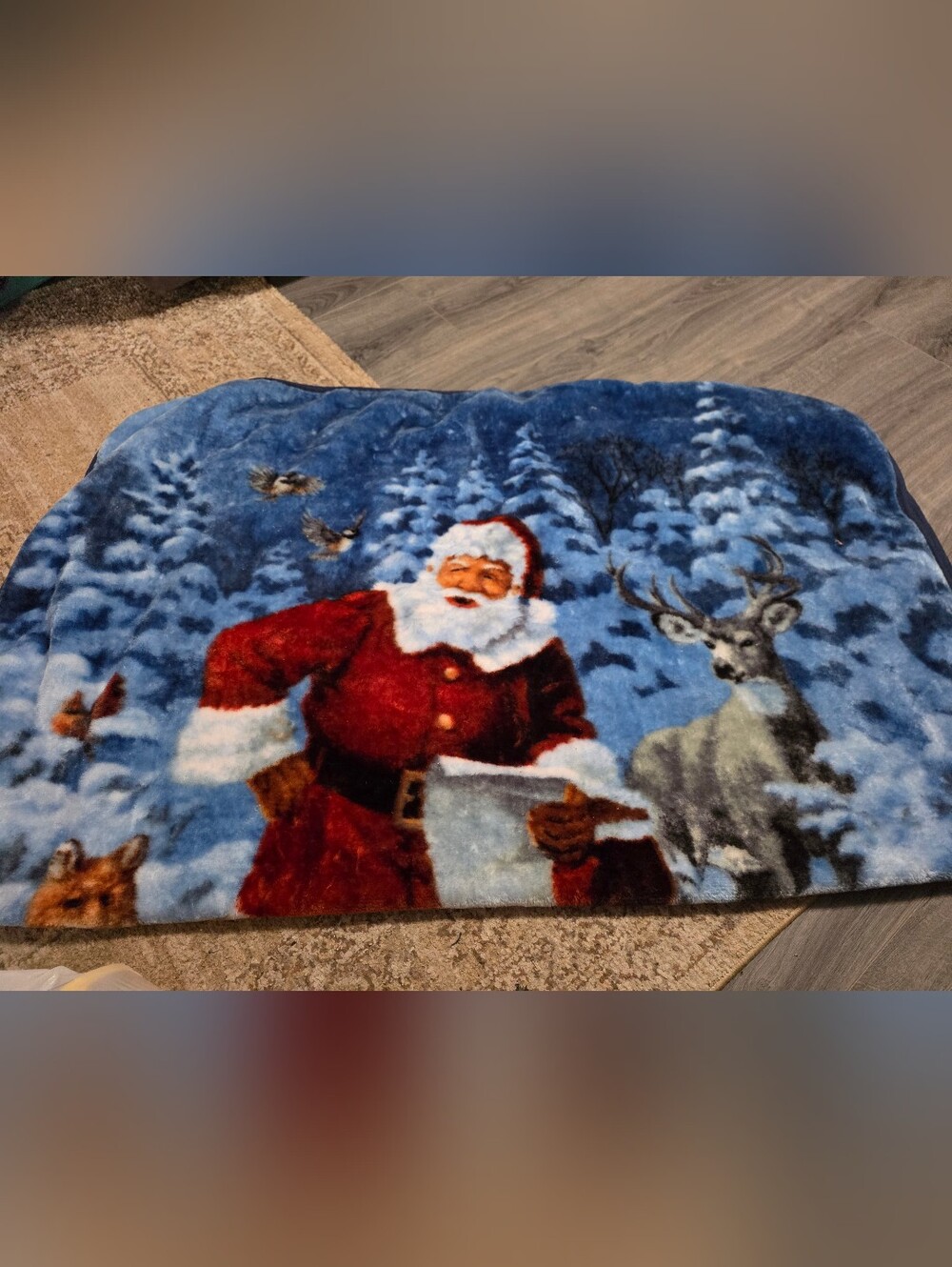 Christmas. Santa holiday theme blanket. Like new.